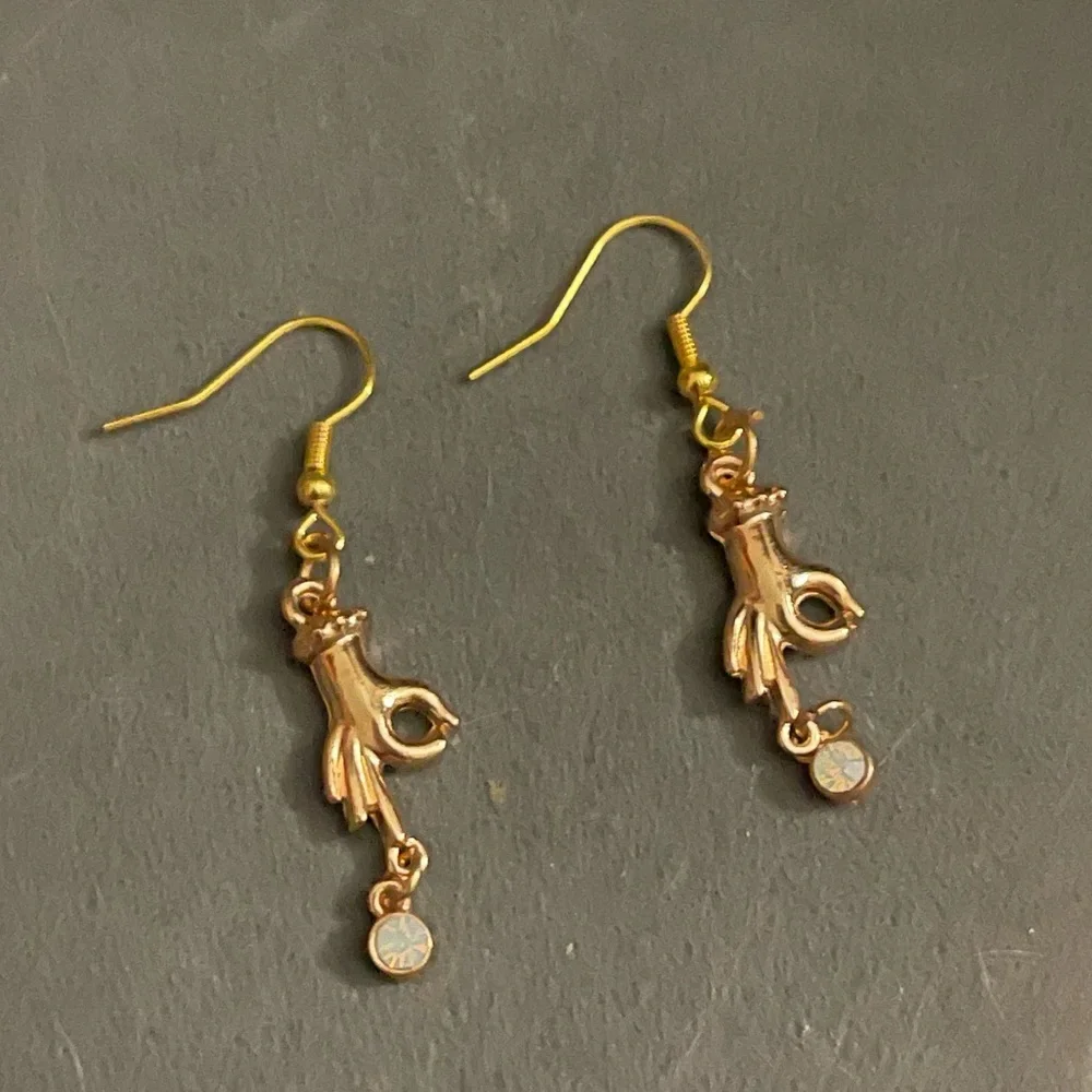 New Artisan Handmade OOAK 9k Gold Quartz Crystal Hand Boho Dangle Earrings